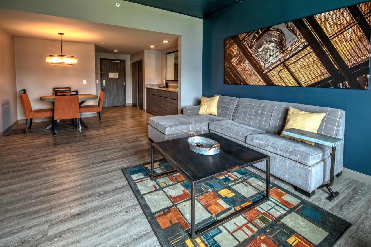 One-Bedroom Suite