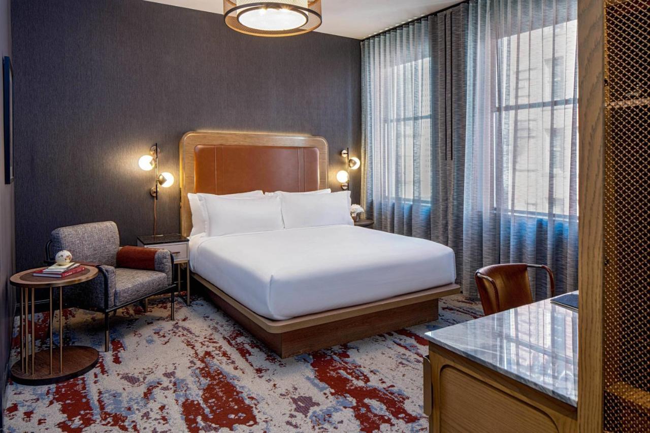 Guest Room, 1 King,1413413633:JPEG