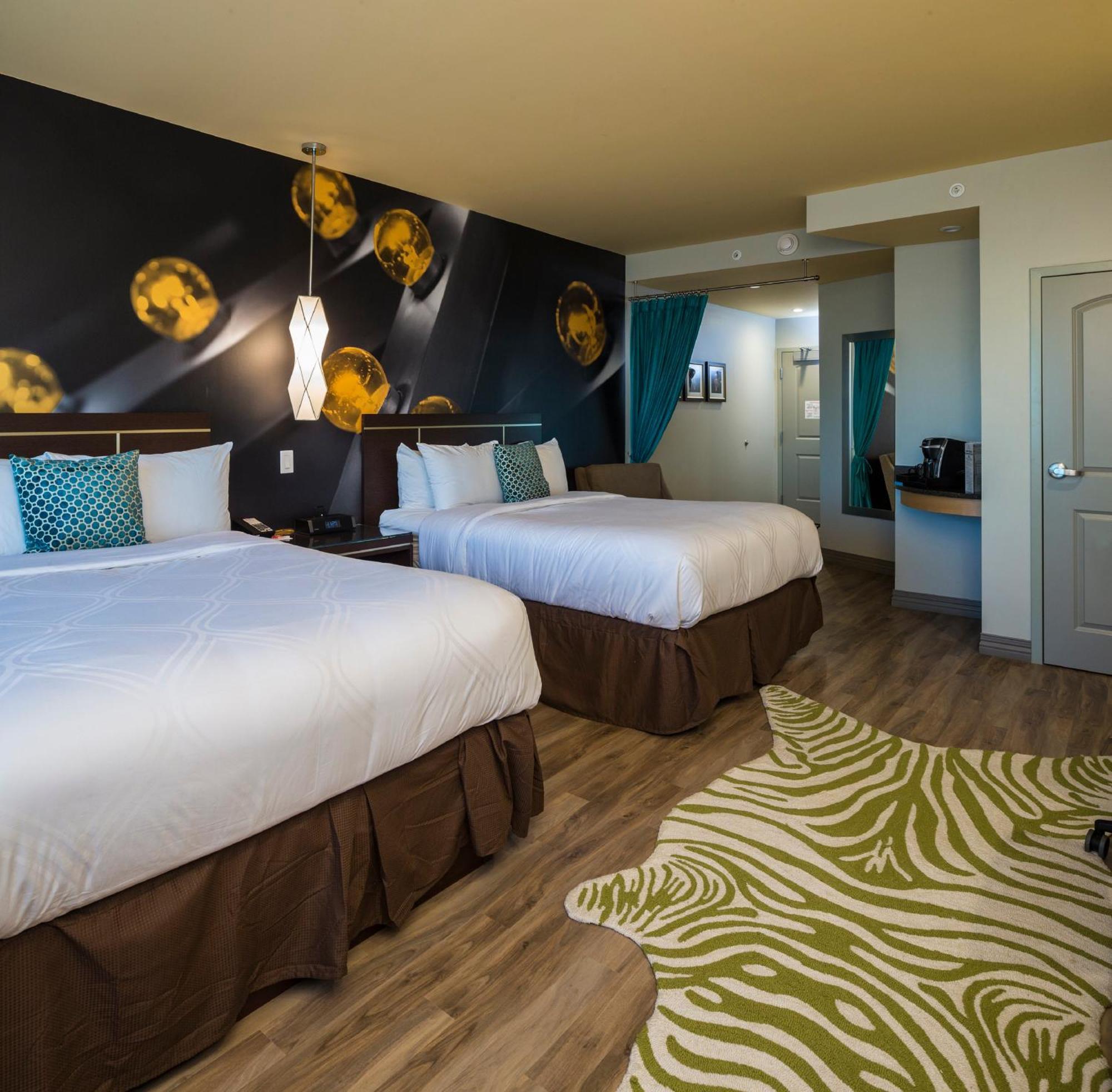 Standard Queen Room Two Queen Beds