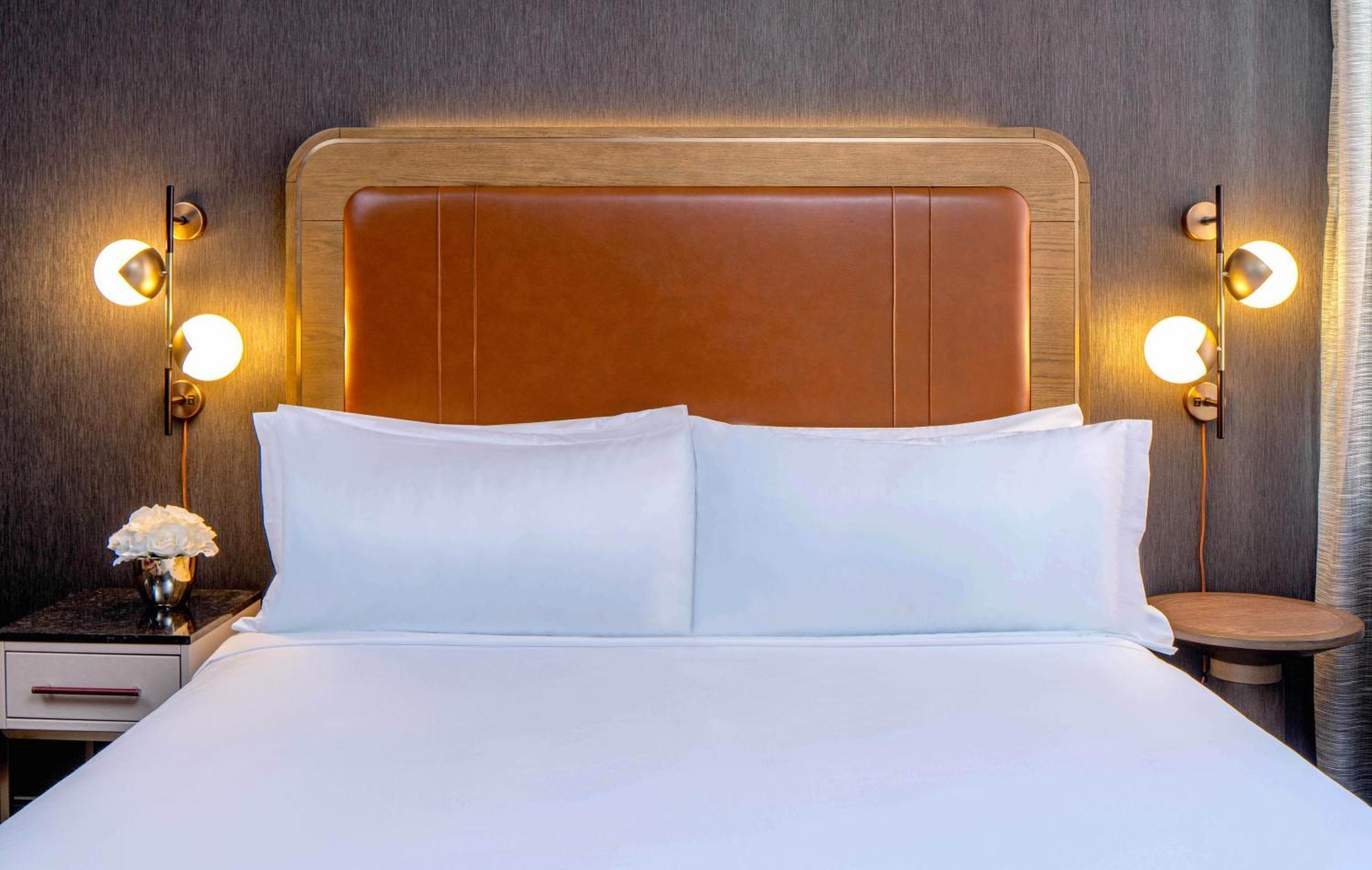 Junior Suite 1 King