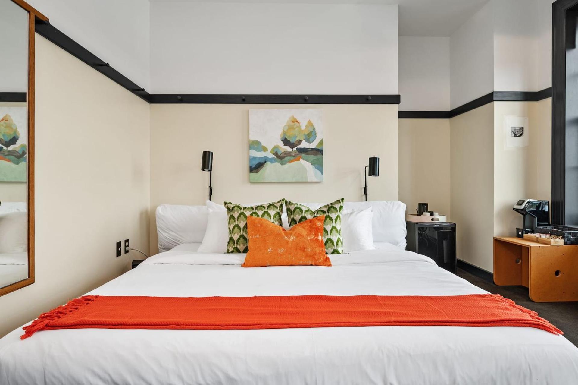 Standard King Room Self Check Virtual Front Desk,1766323733:JPEG