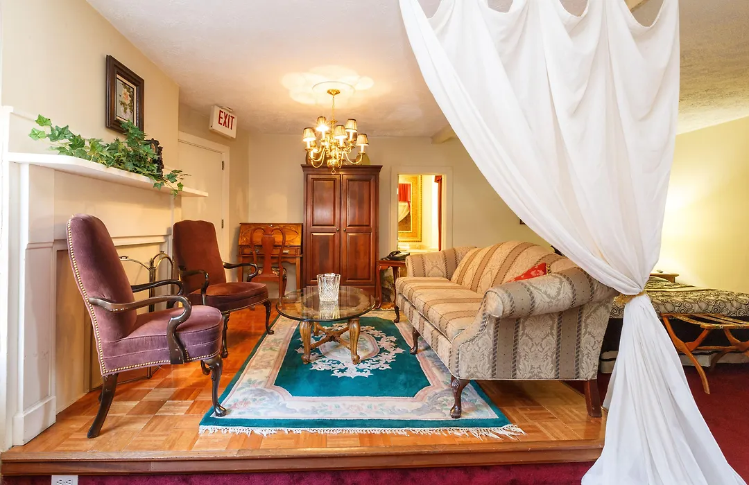 Boggs Mansion-1