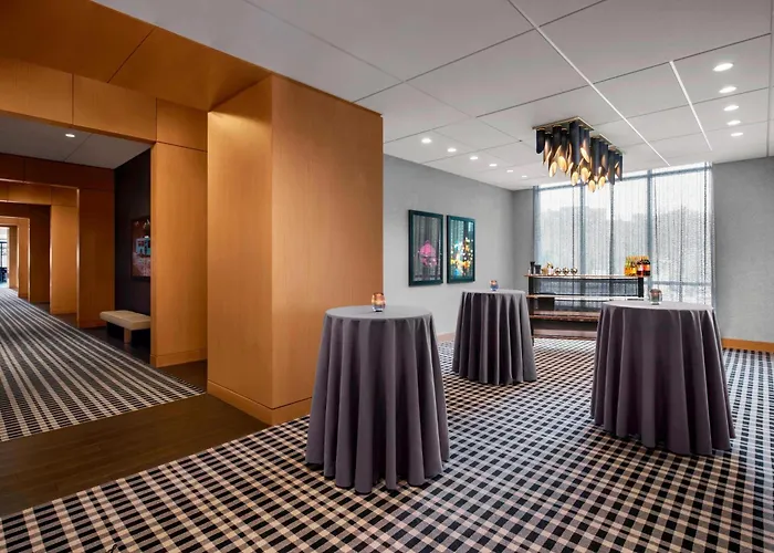 The Oaklander Hotel, Autograph Collection Pittsburgh