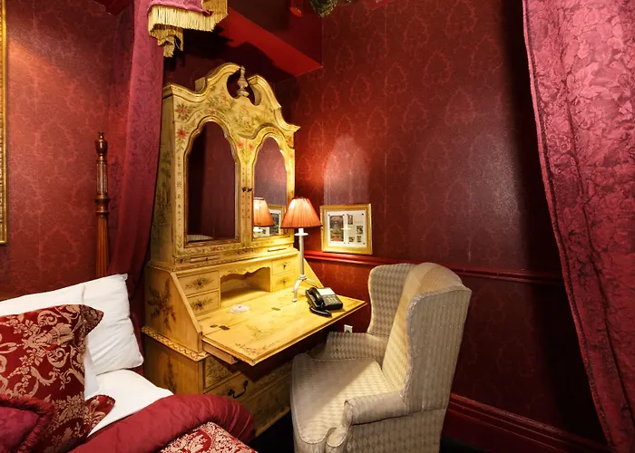 Boggs Mansion Hotel Pittsburgh