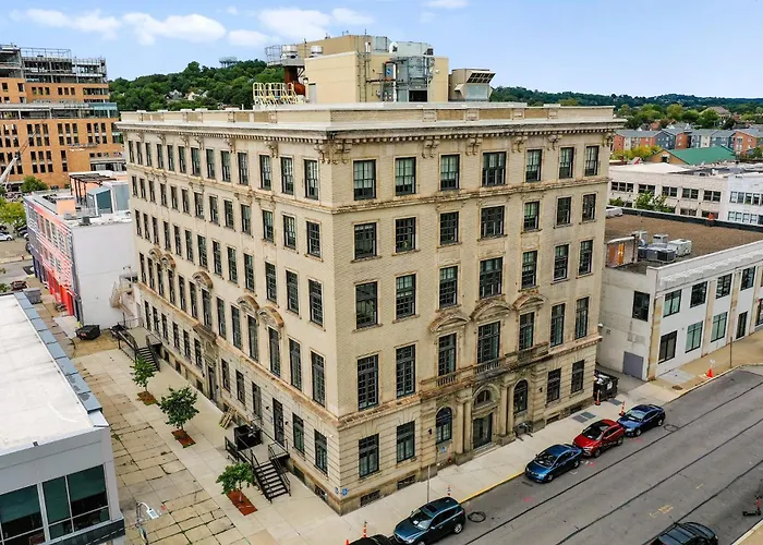 Pittsburgh HotelsMaverick By Kasa