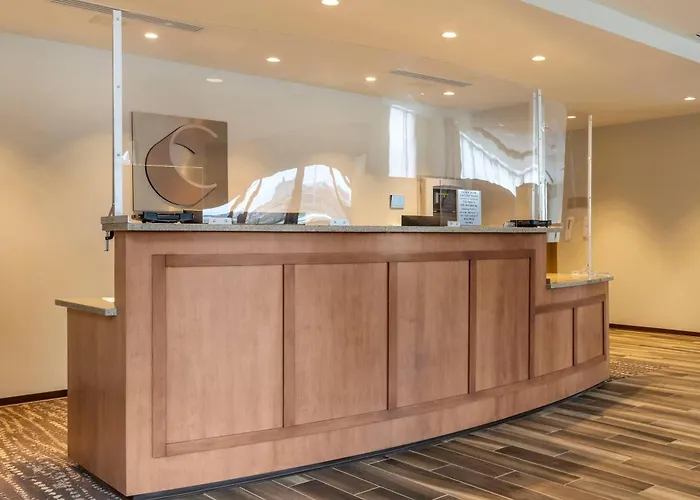 Comfort Inn & Suites Pittsburgh-Northshore